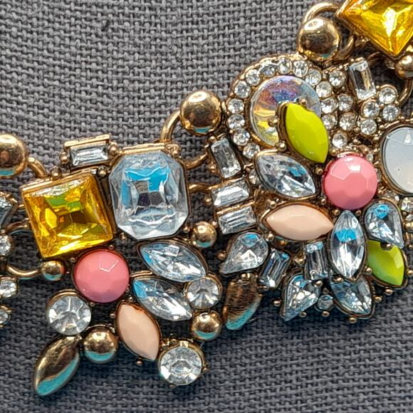 Pastel Clear Rhinestone Collar Necklace, Gold Tone, Link Wide Necklace - Picture 5 of 10